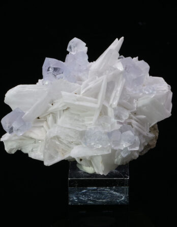 Fluorite and Baryte from Emilio mine