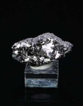 Bixbyite from Nchwaning mine