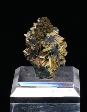 Rutile on Hematite Novo Horizonte Brazil