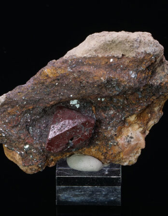 Zunyite Iran