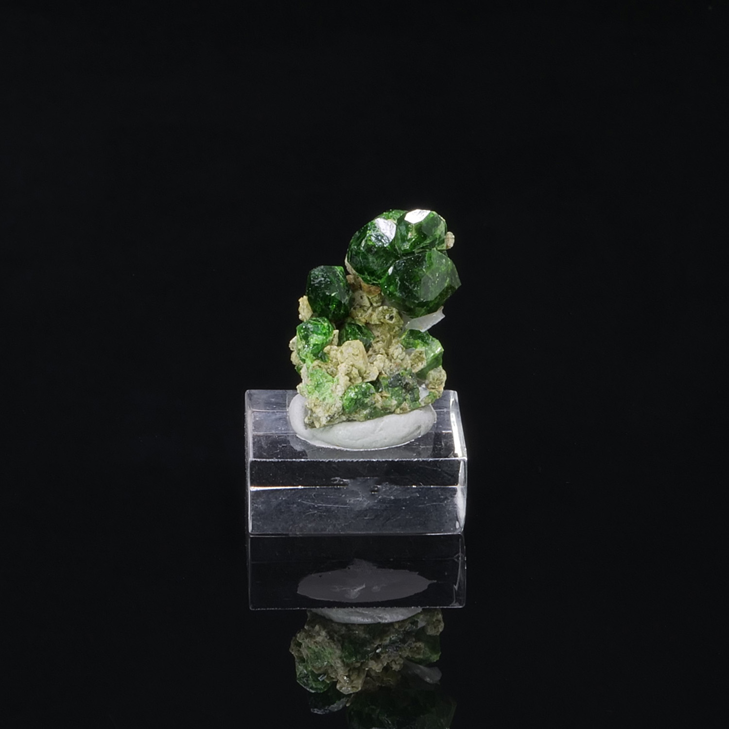 Andradite Demantoid Takab Iran Andradite Demantoid Takab Iran