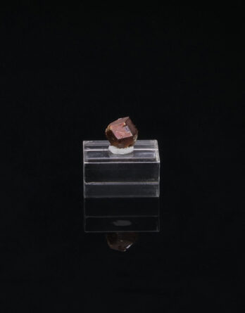 Andradite Garnet rainbow kohse Japan