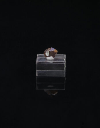 Andradite Garnet rainbow kohse Japan