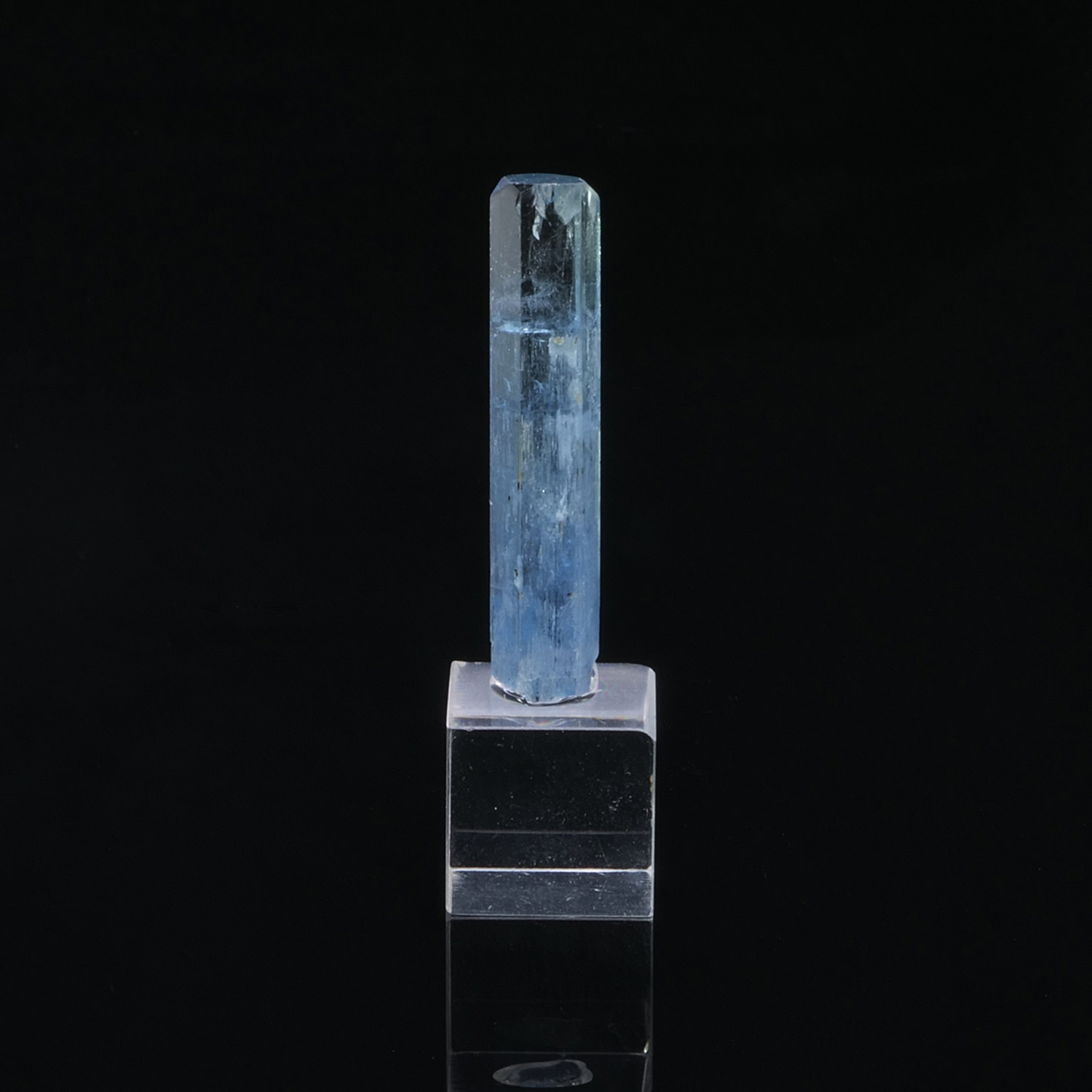 Aquamarine from Thanh Hoa Vietnam Aquamarine from Thanh Hoa Vietnam