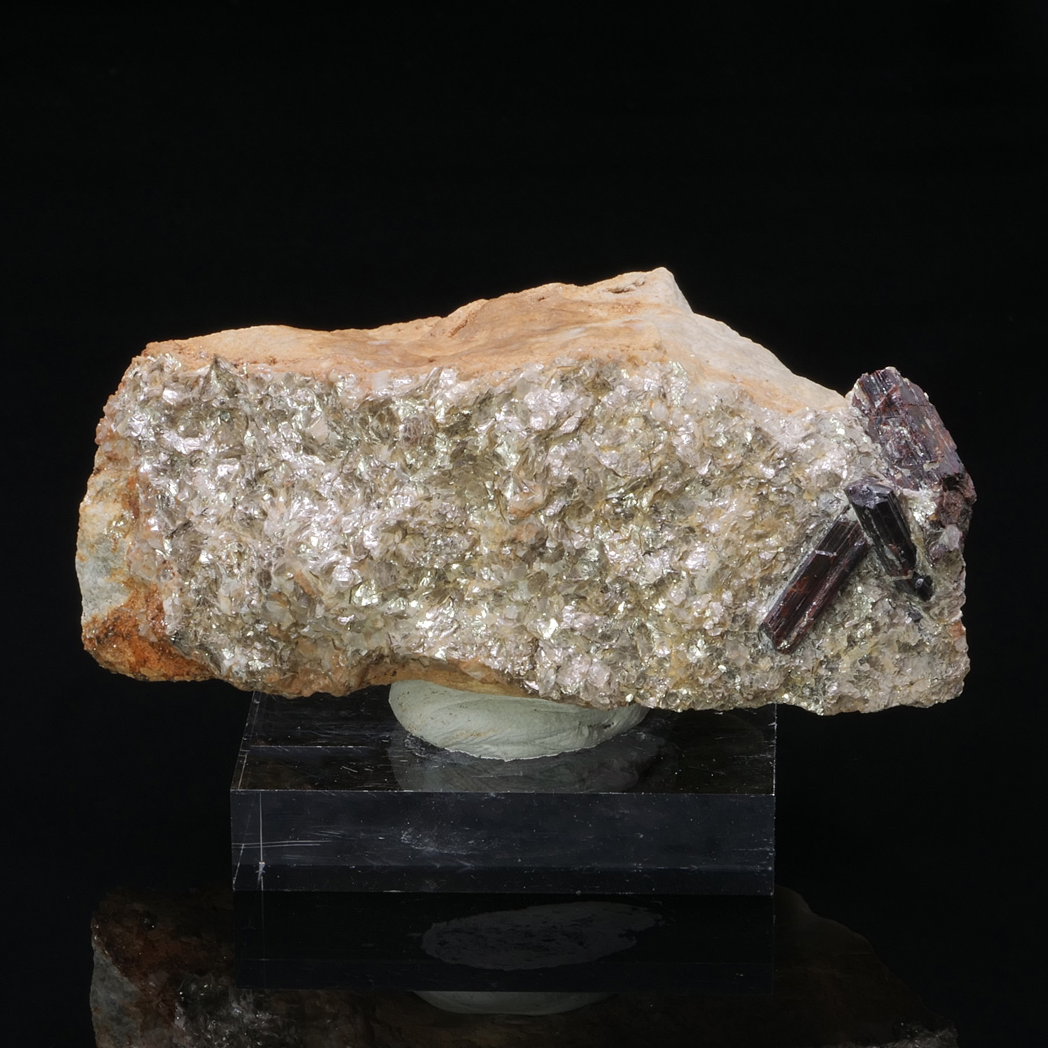 Rutile Muscovite from Schmalzgrube Austria Rutile Muscovite from Schmalzgrube Austria