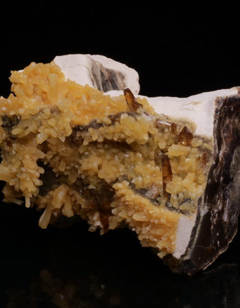 Baryte on Calcite from USA