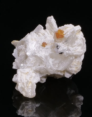 Fluornatromicrolite from Afghanistan