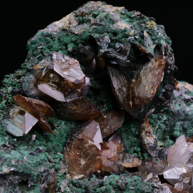 Wulfenite on Malachite from Namibia