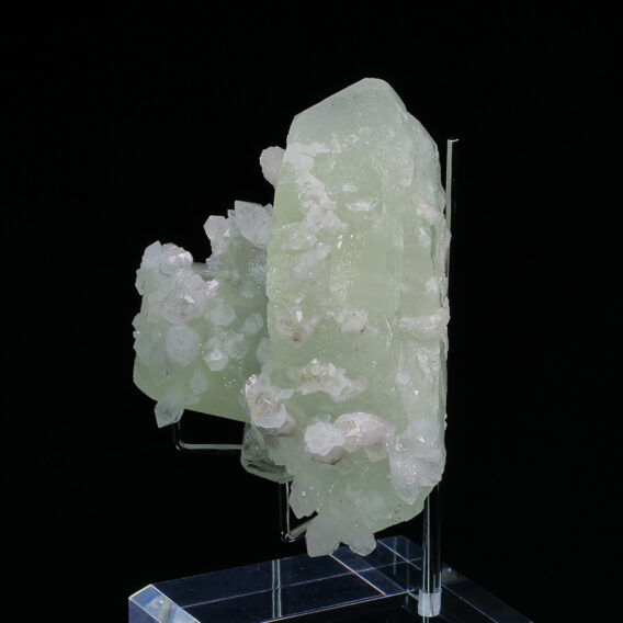 Datolite and Quartz from Russia