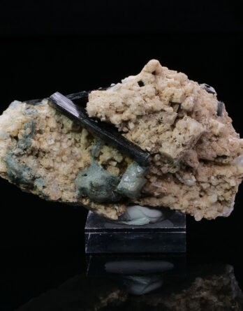 Ferro Actinolite and Cleavelandite from Pakistan